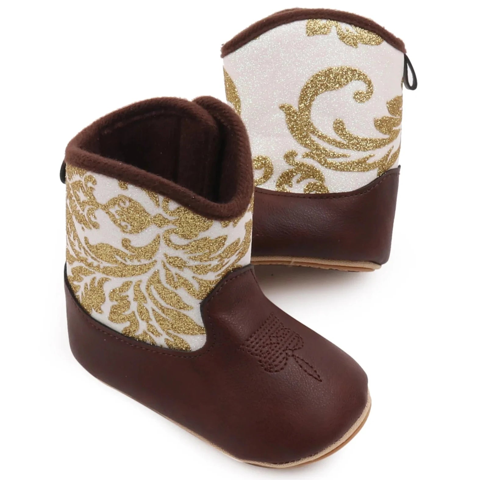 Expertly crafted with comfort and style in mind, these baby boots are the perfect addition to your little one's wardrobe. Made for newborns up to 18 months, these boots provide both support and flexibility for growing feet.
