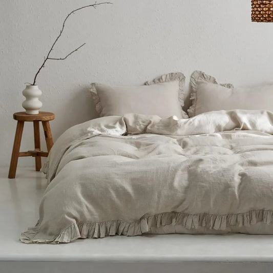 This Natural French Linen Ruffled Duvet Cover Set is ideal for a kid or teen bedroom. Crafted with soft, durable fabric that promotes natural heat dissipation, it is guaranteed to become even softer with each wash.