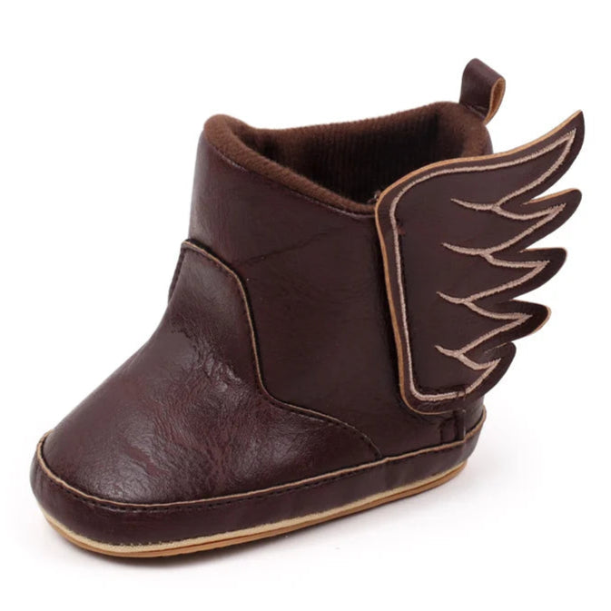 Designed with both style and comfort in mind, these baby wing boots are perfect for your little one from the moment they are born up to 18 months old. With multiple sizes and colors available, you'll have a pair for every occasion. Not only will they keep your baby's feet warm and cozy, but they'll also add a touch of fashion to their outfit. Expertly crafted with high-quality materials, these boots are durable and long-lasting, making them a practical choice for any parent.