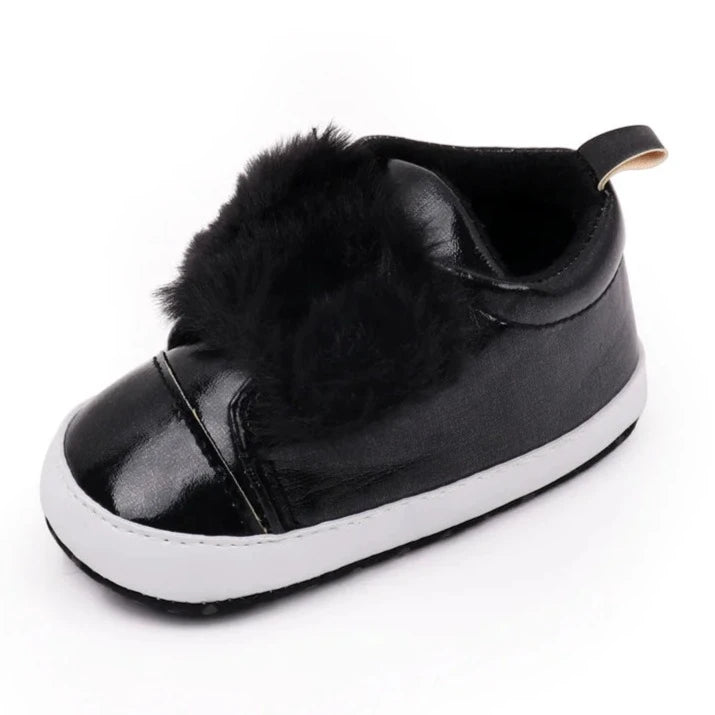 Discover the most adorable infant black gloss footwear available for newborns up to 18 months! Our selection boasts rose gold, glossy black, and shimmering silver options. These non-slip, cozy shoes feature soft soles perfect for everyday wear.