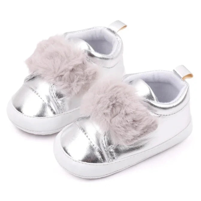 Discover the most adorable infant silver footwear available for newborns up to 18 months! Our selection boasts rose gold, glossy black, and shimmering silver options. These non-slip, cozy shoes feature soft soles perfect for everyday wear.