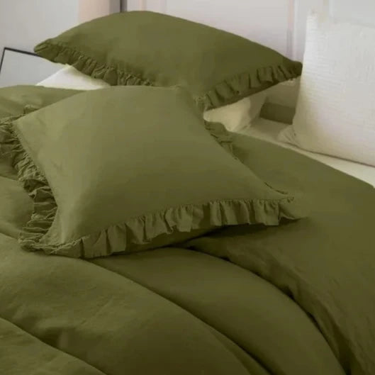 Transform your child or teenager's bedroom into a cozy oasis with this Olive Green Vintage French Linen Duvet Cover Set. Made from 100% linen, this cover boasts excellent heat dissipation and is both breathable and absorbent. With its soft and durable fabric, it will only become even more comfortable after each wash.