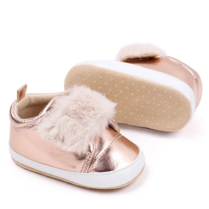 Discover the most adorable infant rose gold footwear available for newborns up to 18 months! Our selection boasts rose gold, glossy black, and shimmering silver options. These non-slip, cozy shoes feature soft soles perfect for everyday wear.