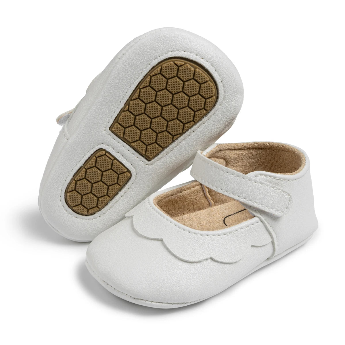 Pamper your little princess with our adorable baby girl shoes, perfect for newborns to 18 months. The sole is designed to be anti-slip, ensuring your little one's safety with every step.