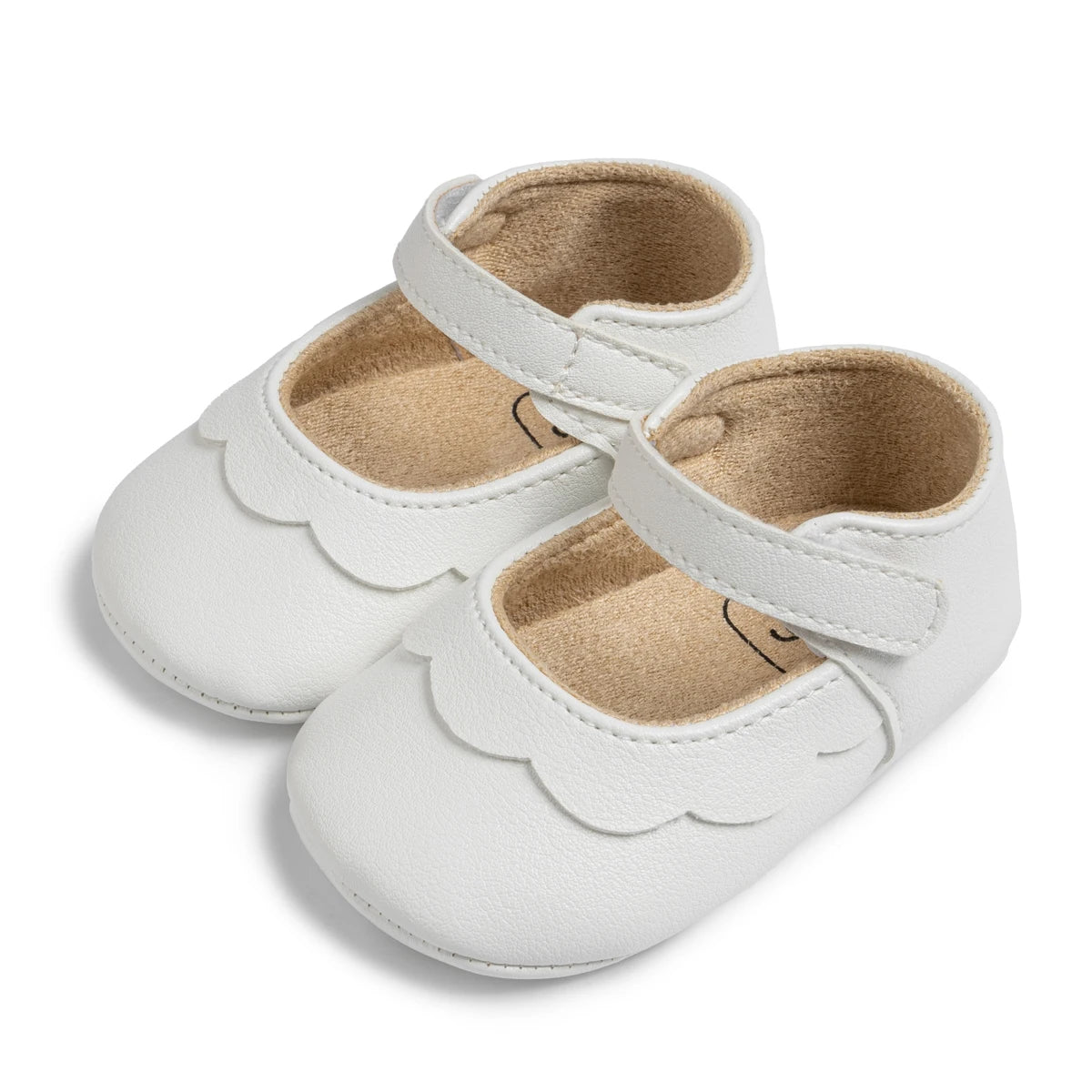 Pamper your little princess with our adorable baby girl shoes, perfect for newborns to 18 months. The sole is designed to be anti-slip, ensuring your little one's safety with every step.