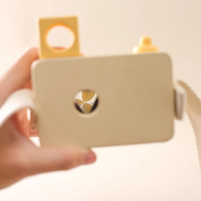 Wooden Simulation Camera