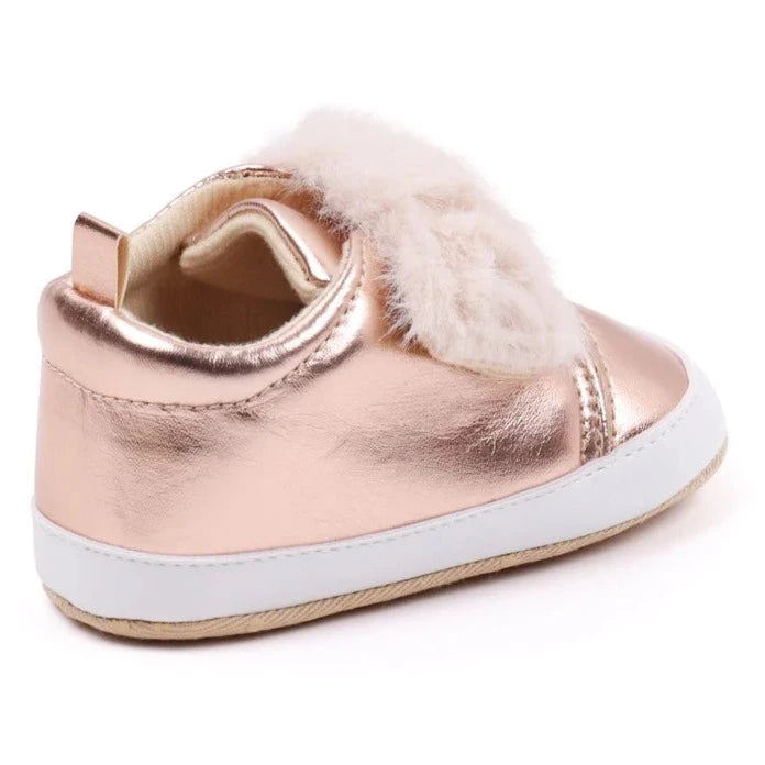 Discover the most adorable infant rose gold footwear available for newborns up to 18 months! Our selection boasts rose gold, glossy black, and shimmering silver options. These non-slip, cozy shoes feature soft soles perfect for everyday wear.