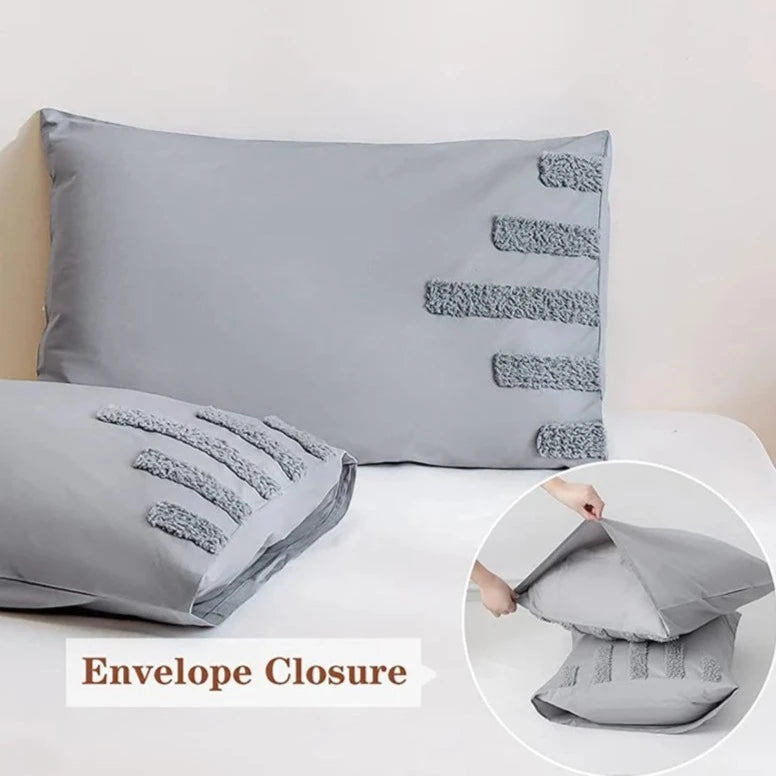 Crafted for your child's bedroom, this bedding set in grey cotton is made with 100% cotton and boasts a 100TC thread count and 40 fabric count. The woven duvet cover does not come with a duvet insert or pillow insert, making it perfect for your child's sleep space.