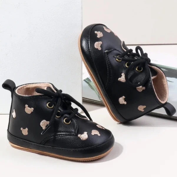 Made with the highest-quality materials, your little one's feet will stay comfortable and supported throughout their first years of growth. Available in multiple sizes, our Little Bear Baby Shoes come in a versatile palette of brown, khaki, and black, perfect for kids ages newborn to 18 months.