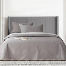 Load image into Gallery viewer, Enhance the comfort and style of your child&#39;s bedroom with our premium grey Tencel queen bedspread set. The silky, soft touch of the Tencel fabric creates a cozy and inviting sleep environment for your queen size bed. This 3-piece set is the perfect addition for a luxurious experience.  Quilt (Bedspreads): 96 x 98 inches (245 x 250 cm) Pillowcases/Pillow shams: 19 x 29 inches (48 x74 cm)
