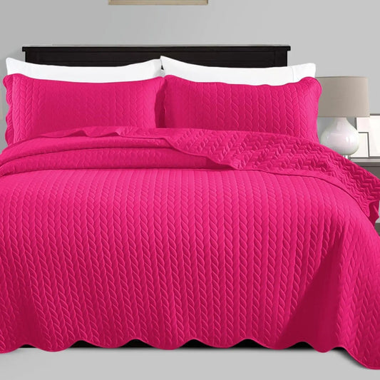 Transform your bedroom into a stunning work of art with our exquisite hot pink bedding set. Featuring an elegant embossed pattern, this bedspread adds a touch of luxury to your decor and effortlessly complements various interior styles. The neutral tones and refined embossing elevate the aesthetics of your room, making it the perfect addition to your children's or teens' bedroom.