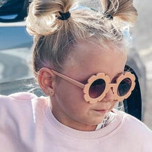 Load image into Gallery viewer, Orange sunflower kids sunglasses for your little diva. These sunglasses are perfect for kids ages 3 to 9 years. 
