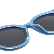 Load image into Gallery viewer, Cool light blue polarized sunglasses for you kid age 3 to 9 years. These kids sunglasses come in orange, green, blue, black and grey.
