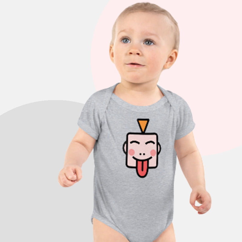 This comfortable grey Livieboo bodysuit t-shirt will be a great addition to any baby’s wardrobe.