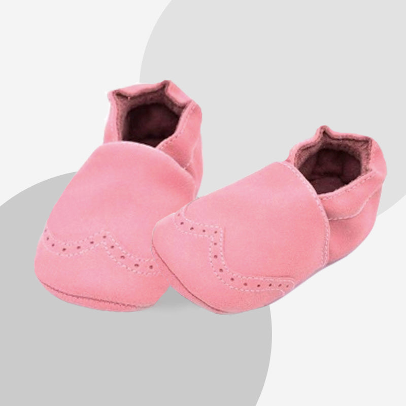 These are great soft sole pink baby shoes for your first walker. The flexibility of these leather baby shoes makes it easy to crawl and walk. 