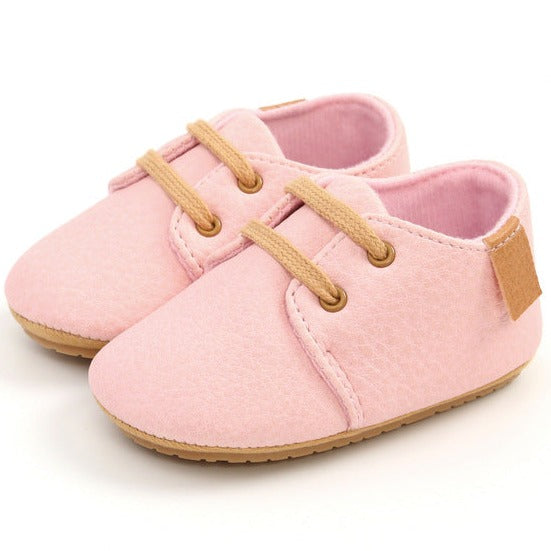 Rubber sole anti-slip first walkers leather pink shoes for baby and toddlers age Infant Newborn to 18 months.